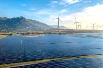 Renewable Energy Transition Corporate Transformation - 「大企業病」を乗り越えろ!中国石油化工(シノペック)が未来へ向かう「第二次創業」