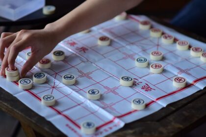 mathematical game development Chinese gaming innovation - 中国ゲーム業界、数学的飛躍で世界最高峰へ？新たな次元を開拓