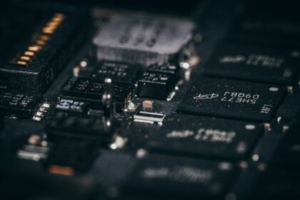 PCB AI chip - 中国PCB大手生益科技、AI需要で株価V字回復の舞台裏