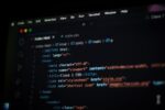 computer code screen programming terminal - マスク氏、Xのシステムコード「全面オープンソース化」を宣言！ 透明性への異例の挑戦