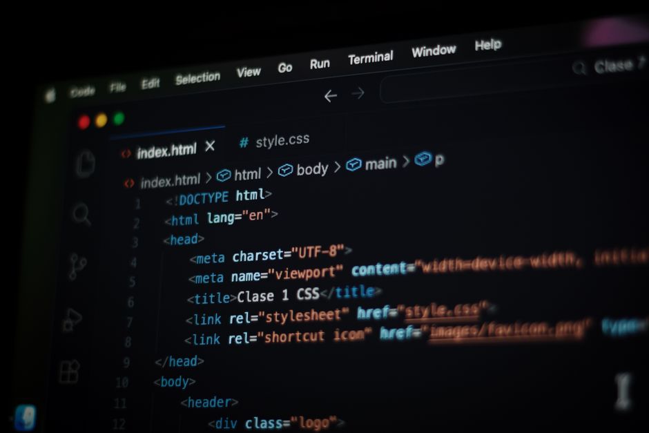 computer code screen programming terminal - マスク氏、Xのシステムコード「全面オープンソース化」を宣言！ 透明性への異例の挑戦