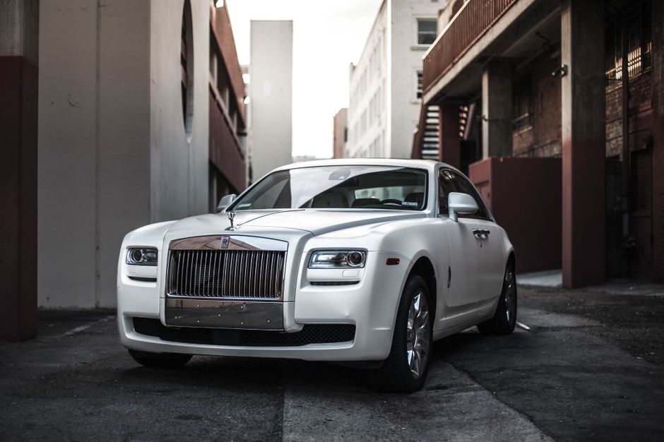 goalkeeper Rolls-Royce car - 40歳GKが国の英雄に！ロールスロイスと豪邸、そしてメッシのチームメイトへ？