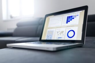 AI business analytics AI data dashboard - 中国NetEase、AIで企業データ分析を刷新！意思決定を高速化