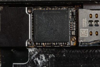 Google Pixel phone, Processor chip - Google Pixel、Linuxカーネル大型刷新で性能激変か？