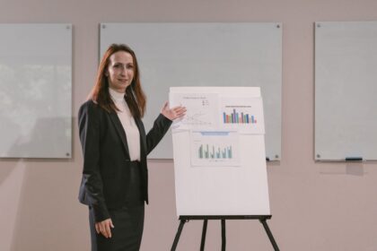 Business Scaling Challenge Corporate Growth Breakthrough - 企業の成長を阻む「規模の罠」を突破する3段階の戦略