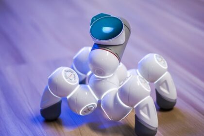 AI camera robot robotic video production - Insta360がAI撮影ロボットに参入！「Cameraman」が拓く映像制作の未来